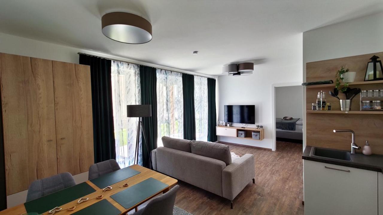 Berglebnis Apartamento Tauplitz Exterior foto
