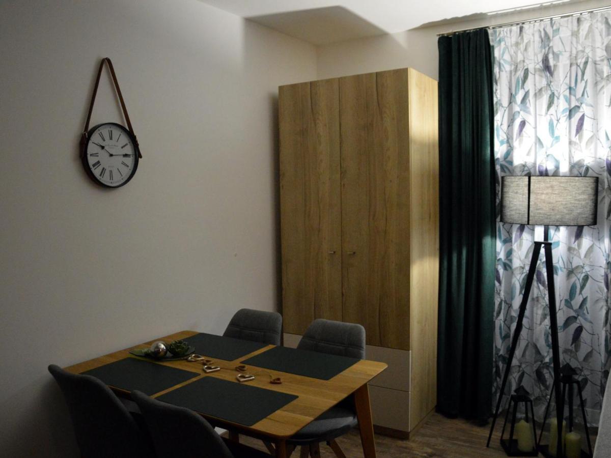 Berglebnis Apartamento Tauplitz Exterior foto